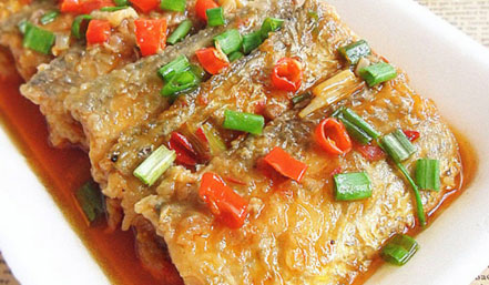 七谷醋招牌菜——麻辣干烧带鱼